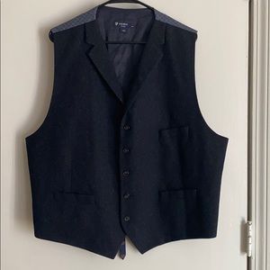 Daniel Cremieux Vest
